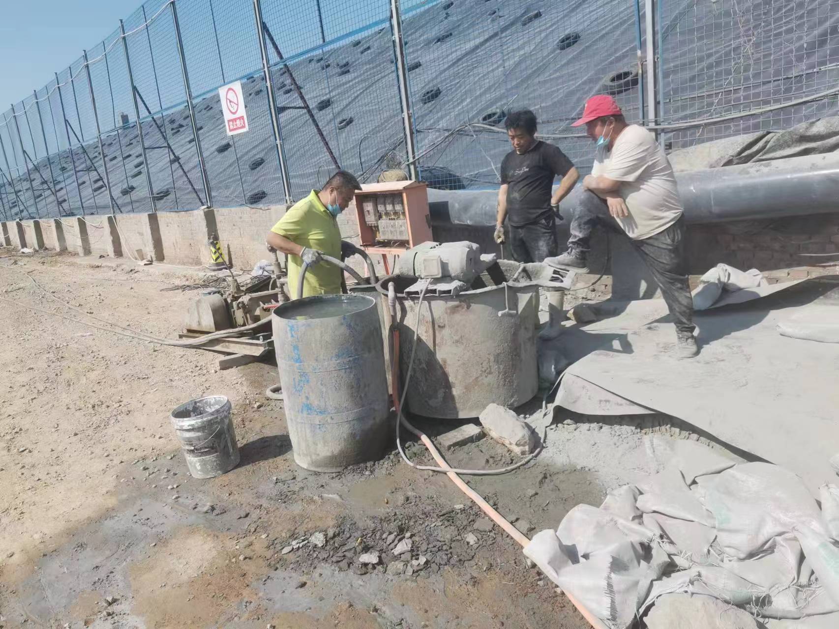 东西湖袖阀管注浆